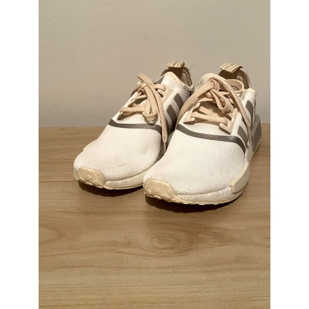 Adidas NMD_R1 W Women’s 7 Cream Boost Sneakers – FV3883 – w/ Original Box - Picture 3 of 7